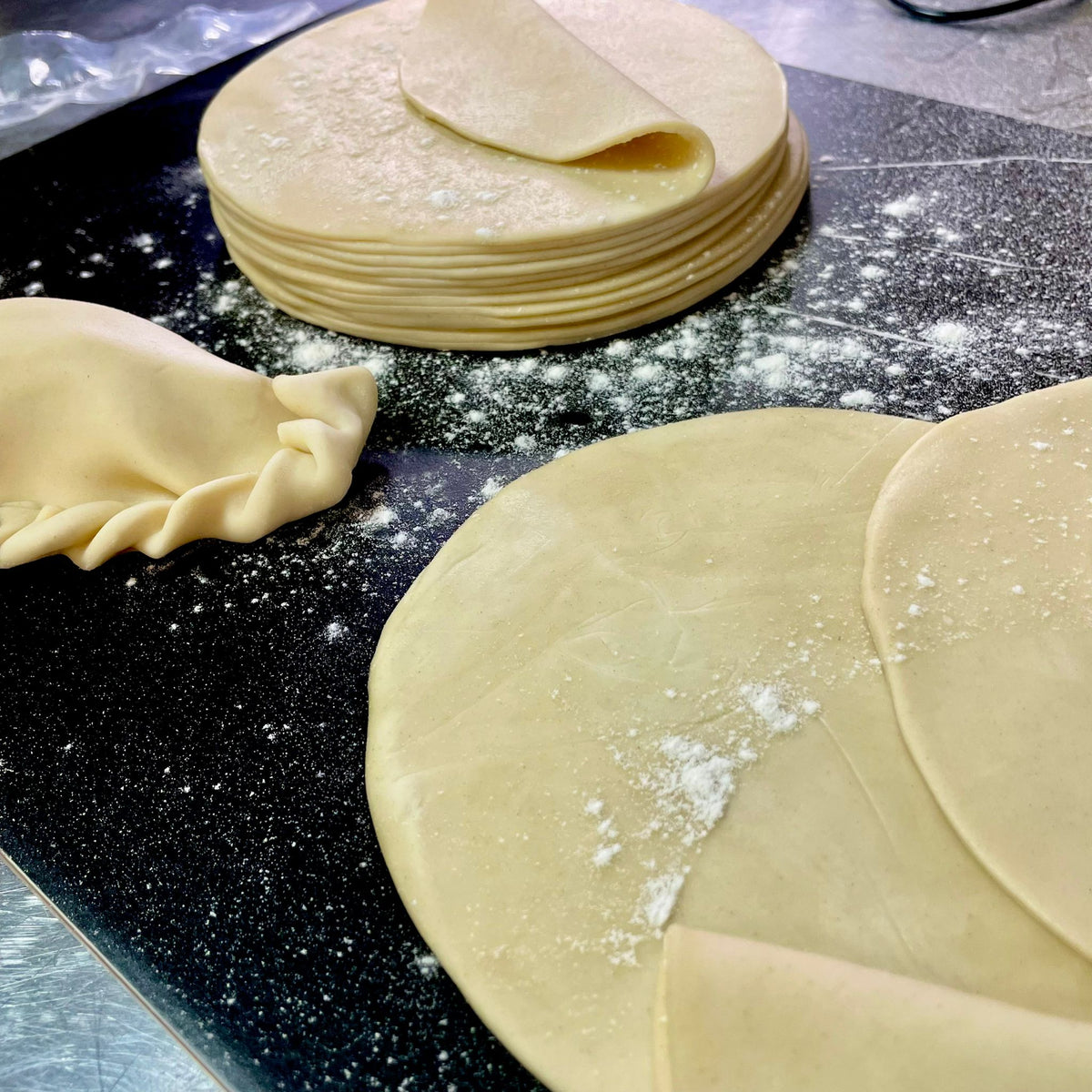 Tapa de Empanada, Dough For Pastries - CARNICERY